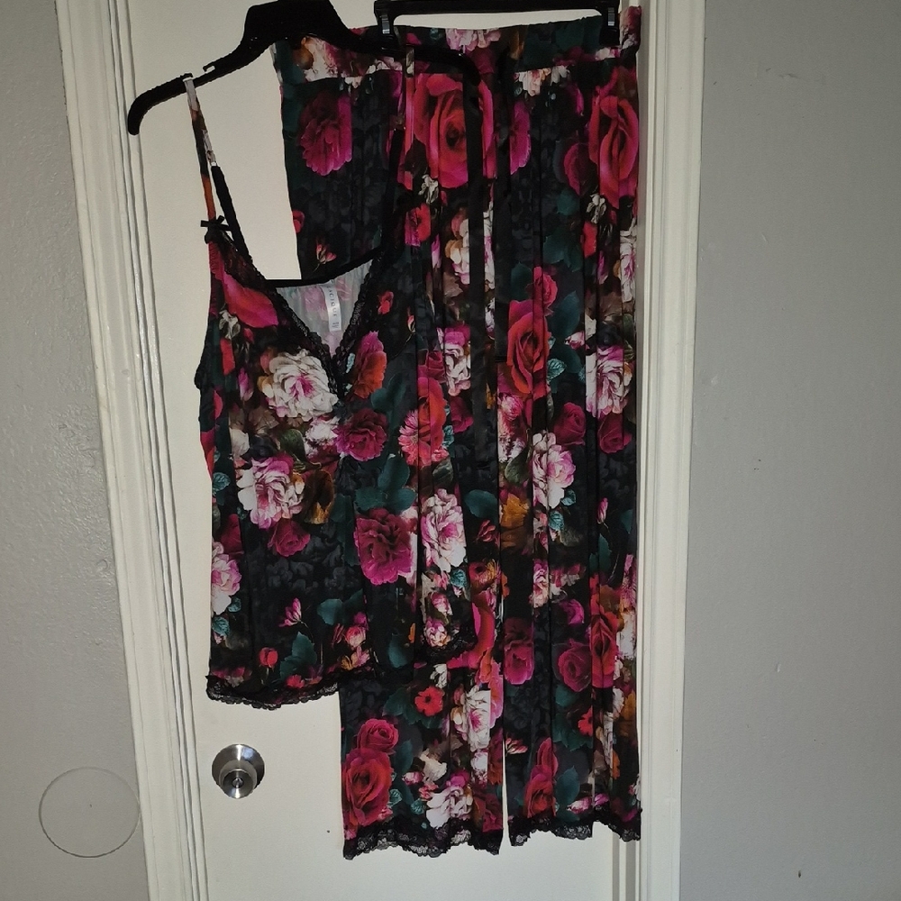Cacique Black Floral Pink Rose 2-peice Pajama Set